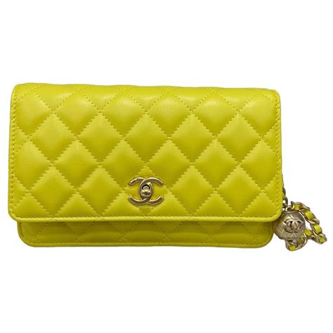 borsa chanel gialla boy|Borsa Chanel .